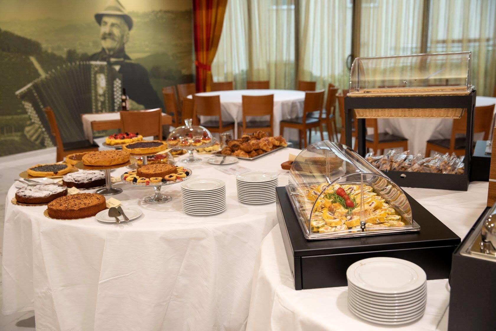 Castahotel Castagnito Eksteriør billede